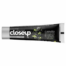 CD CLOSE UP 60G CARVAO ATIVADO (72)